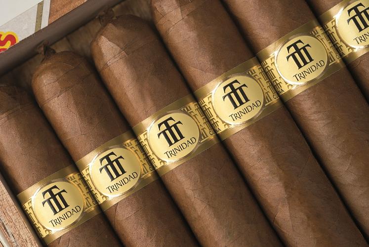探索世界上最昂贵的古巴雪茄：Cohiba Behike BHK 54